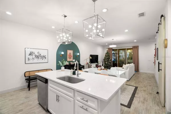 17827 ALTHEA BLUE PL, Lutz, FL 33558