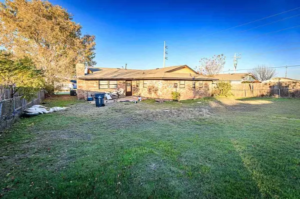 6704 SW Beta Ave, Lawton, OK 73505