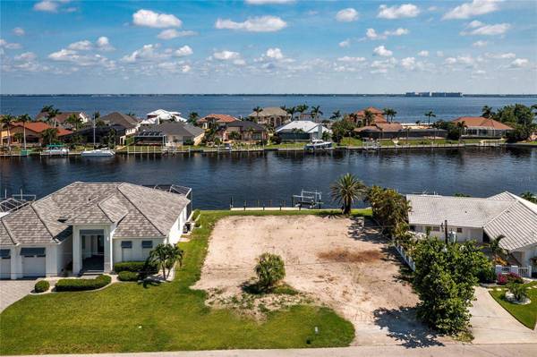 2120 GULFVIEW RD, Punta Gorda, FL 33950