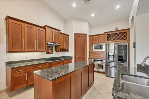 6096 BOWIE LN, Englewood, FL 34224