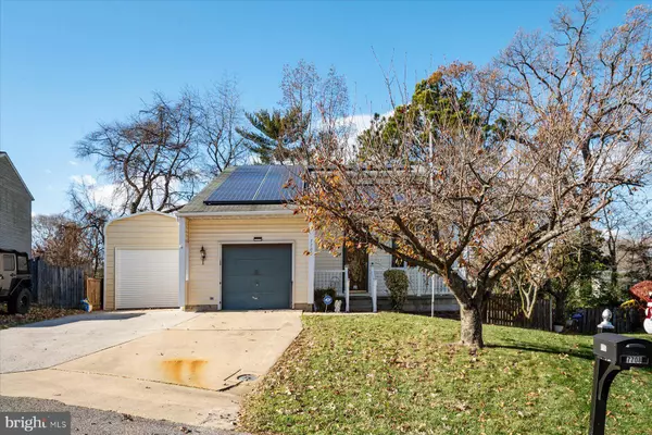 7708 WOODLAWN AVE, Pasadena, MD 21122