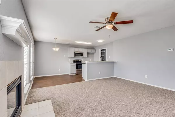 316 California Drive, Glenn Heights, TX 75154