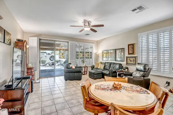 41101 N SUTTER Lane, Anthem, AZ 85086