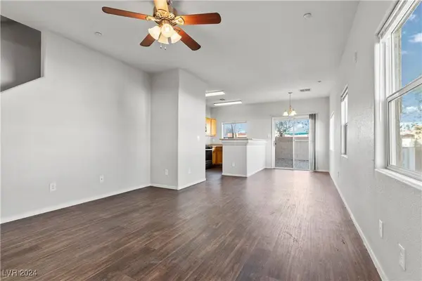 5552 Jackpot Winner Lane #102, Las Vegas, NV 89122