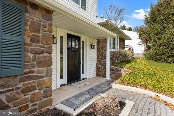 220 N ELM AVE, Newtown, PA 18940