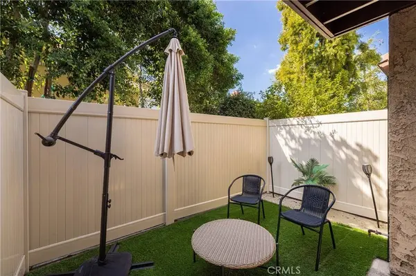 7247 Balboa BLVD #C, Lake Balboa, CA 91406