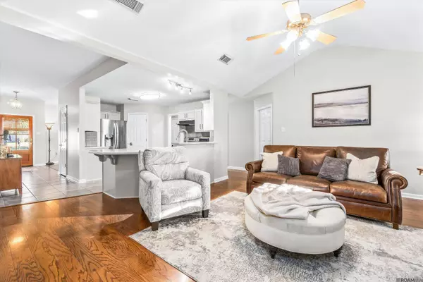 35699 MELROSE AVE, Denham Springs, LA 70706