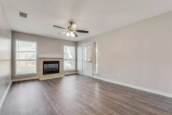 2647 Ventura Court, Glenn Heights, TX 75154