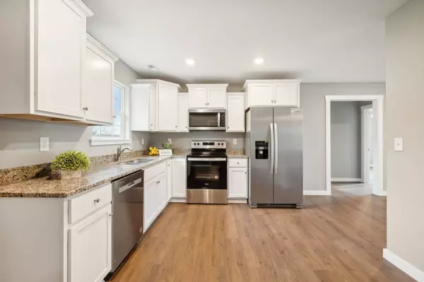 114 Alice Preston Loop, Gordonsville, TN 38563