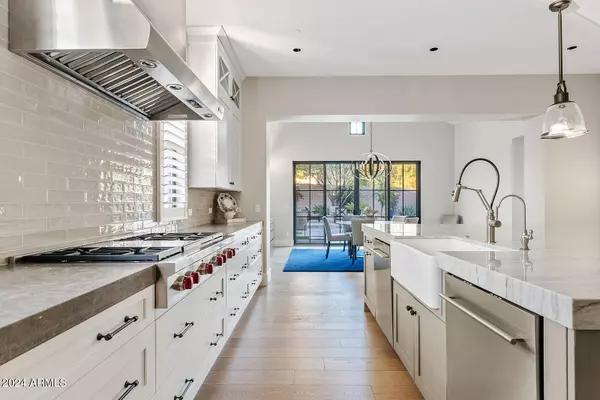 8848 E VIA DEL SOL Drive, Scottsdale, AZ 85255