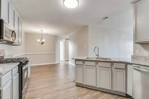 2647 Ventura Court, Glenn Heights, TX 75154