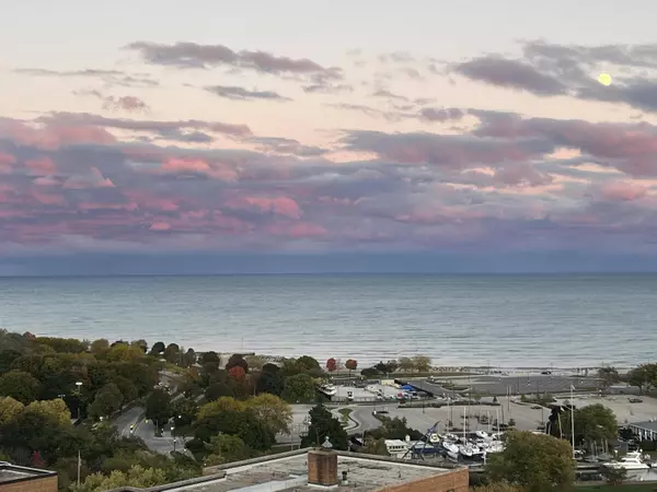 1707 N Prospect Ave Unit 16A, Milwaukee, WI 53202