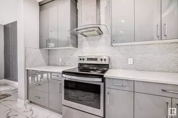 3701 46 AV, Beaumont, AB T4X 2W3