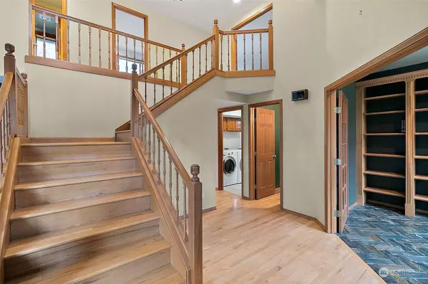 32914 47th AVE SW, Federal Way, WA 98023