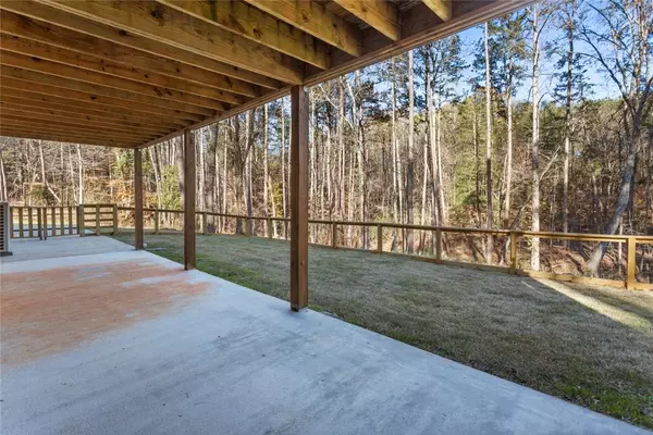 159 Honeywood DR, West Union, SC 29696