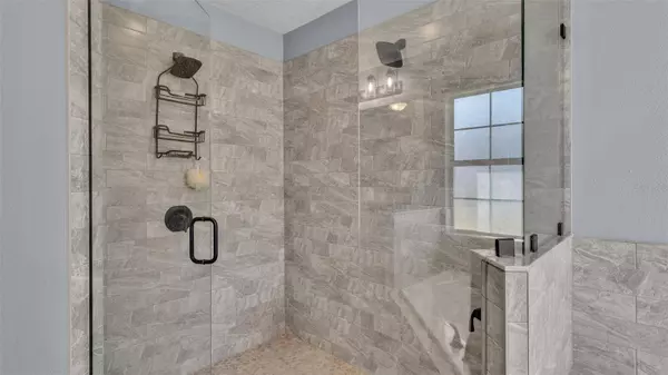 6002 COUNTRY WALK LN, Winter Haven, FL 33880