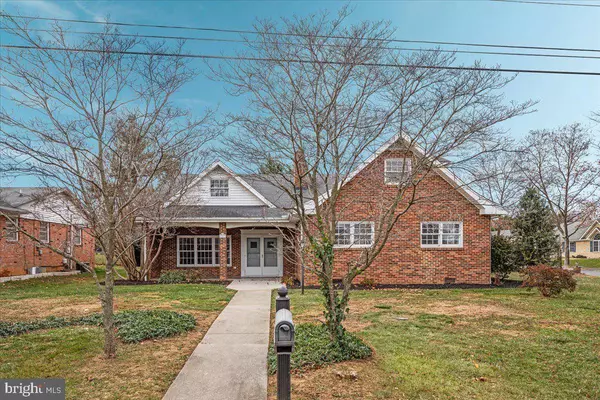 327 RUSSELLCROFT RD, Winchester, VA 22601