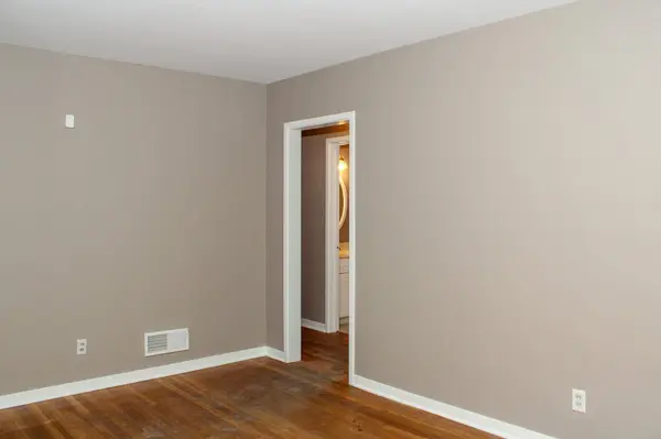 936 15th AVE NE, Rochester, MN 55906