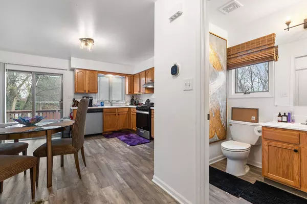 2742-44 Hart RD, Highland, IN 46322