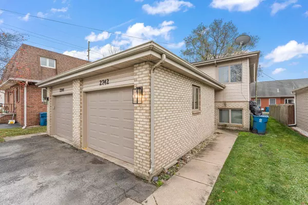 2742-44 Hart RD, Highland, IN 46322