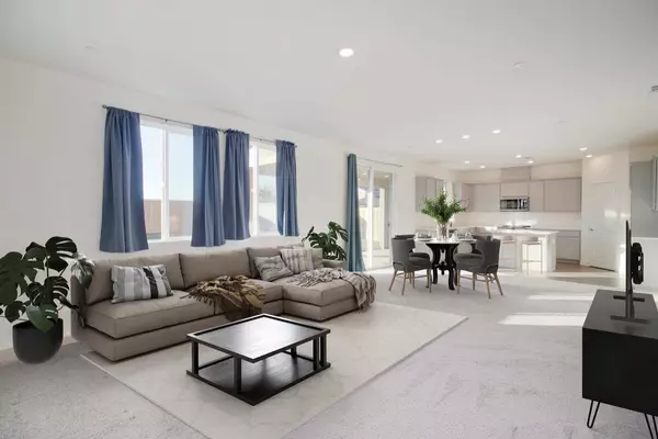 1456 Kensington DR, Plumas Lake, CA 95961