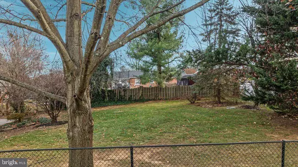 405 CRESCENT DR, Winchester, VA 22601