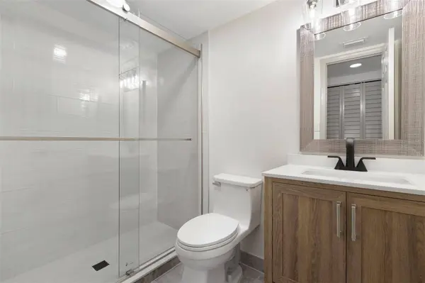 796 VILLAGE LAKE TER N #102, Saint Petersburg, FL 33716