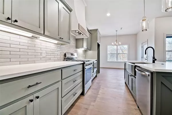 3 Winchester Ln, Bella Vista, AR 72715