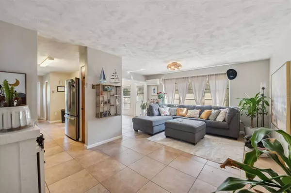 5255 AZALEA CIR, Dade City, FL 33523