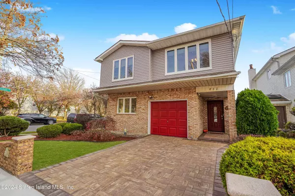 822 Rathbun AVE, Staten Island, NY 10309