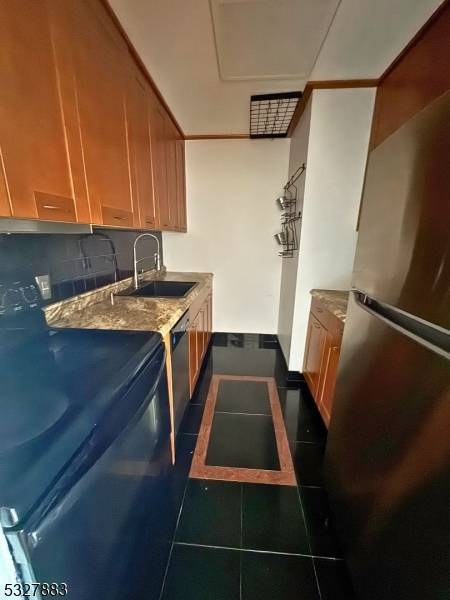 293-307 Main Street U-2b #2B, Belleville Twp., NJ 07109