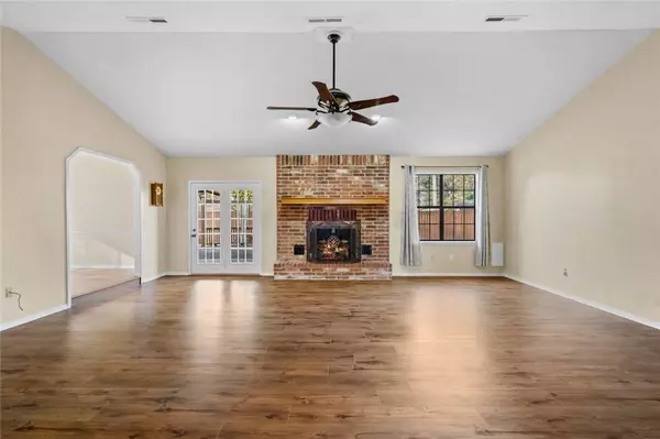 1307 Wimbledon Pl, Fayetteville, AR 72703