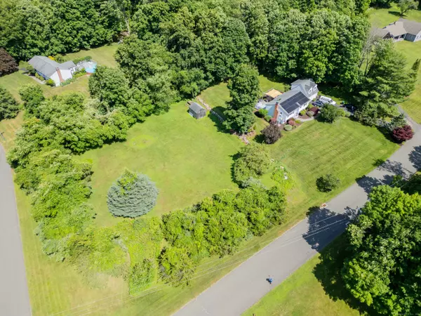 1 Wagon Road, Bethel, CT 06801