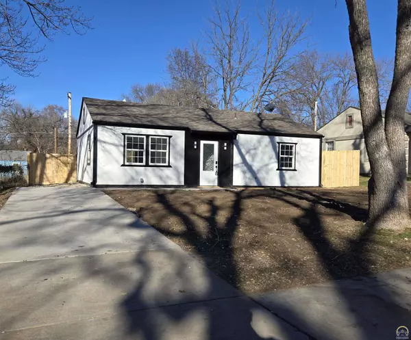 512 SE 35th TER, Topeka, KS 66605