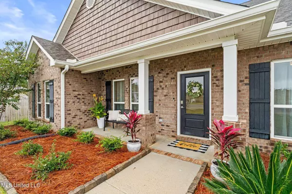 1221 Carraway Cove, Ocean Springs, MS 39564