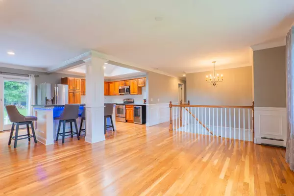 1 Wagon Road, Bethel, CT 06801