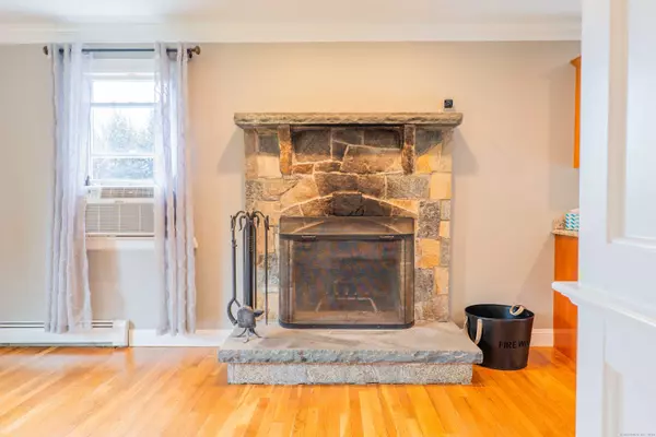 1 Wagon Road, Bethel, CT 06801