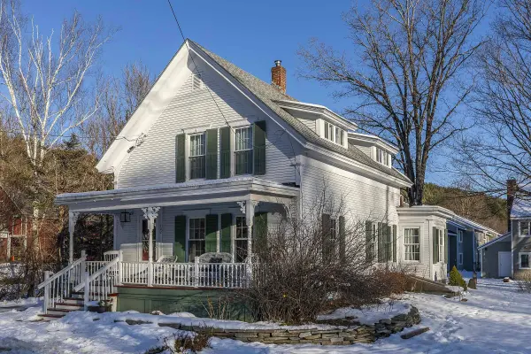 102 Church ST, Chester, VT 05143