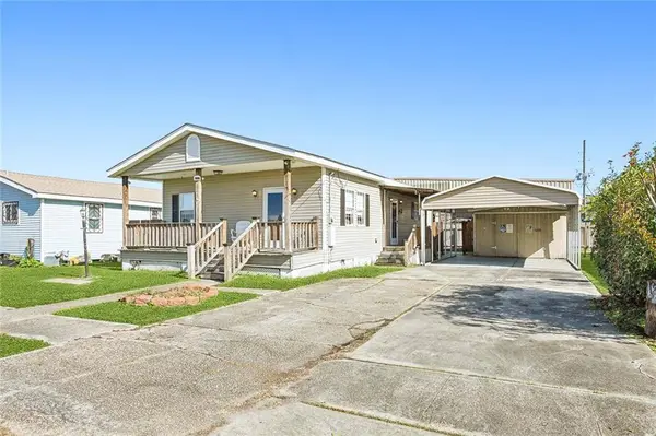 1114 LESAN DR, Kenner, LA 70062