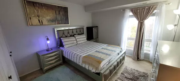 5250 VALLEY FORGE DR #407, Alexandria, VA 22304