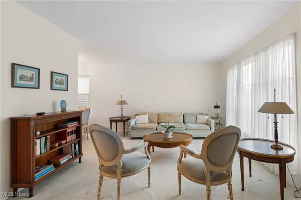 4894 Donald AVE, Cleveland, OH 44143