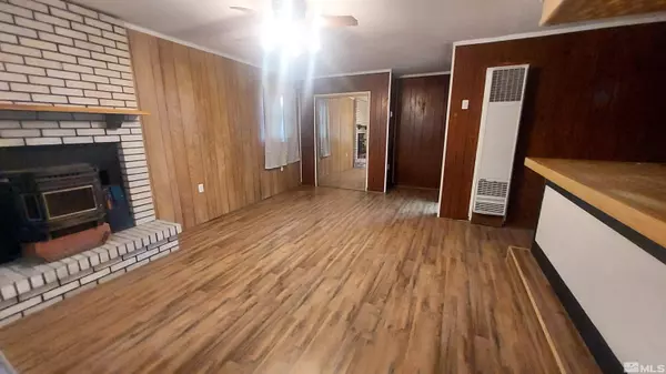 418 G st, Hawthorne, NV 89415