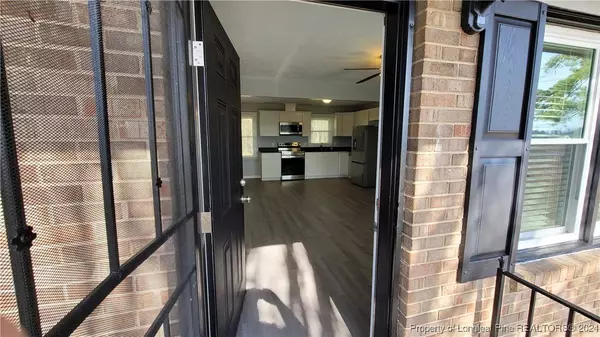 56 Union Center RD, Saint Pauls, NC 28384