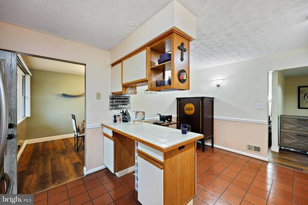 1621 CHESACO, Rosedale, MD 21237