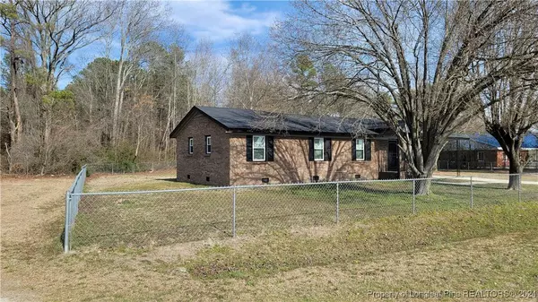 56 Union Center RD, Saint Pauls, NC 28384