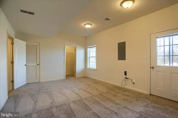 15 INDIANA CIRCLE, Lemoyne, PA 17043