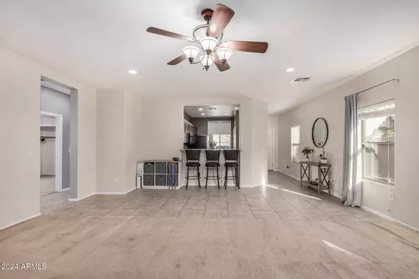 9941 W CHIPMAN Road, Tolleson, AZ 85353