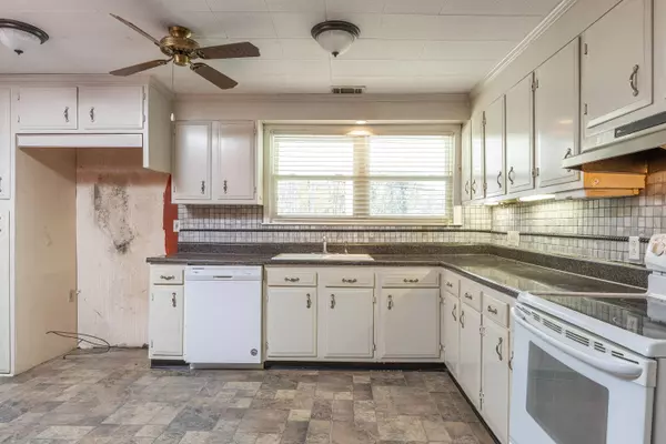 8819 Hickory Valley RD, Chattanooga, TN 37416