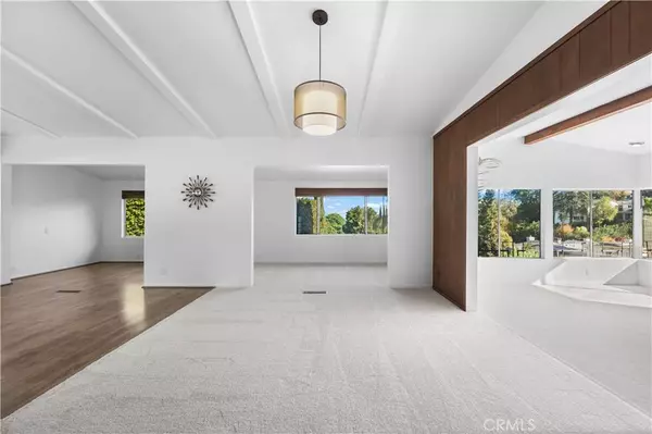 22313 Macfarlane DR, Woodland Hills, CA 91364