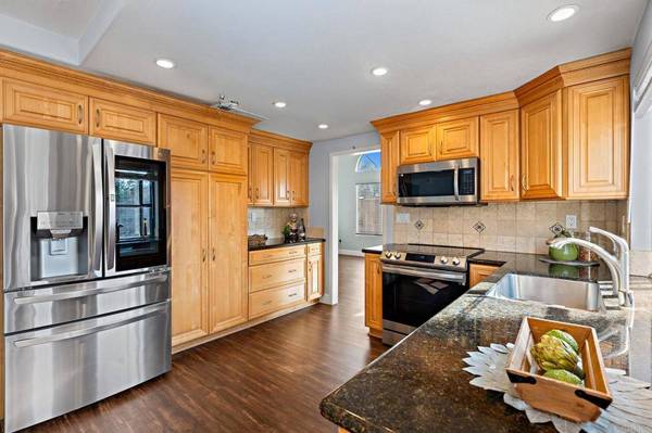 7961 Camino Gato, Carlsbad, CA 92009